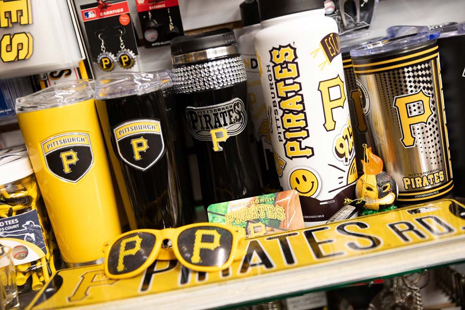 Crawford's Gift Shop - Black & Gold Headquarters in Breezewood, PA (4)