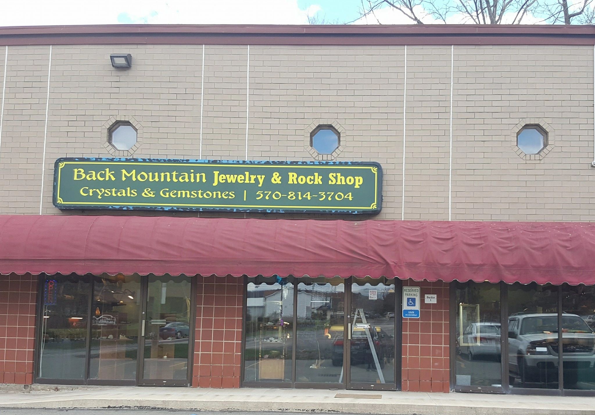 Back Mountain Jewelry & Rock Shop in Dallas, PA