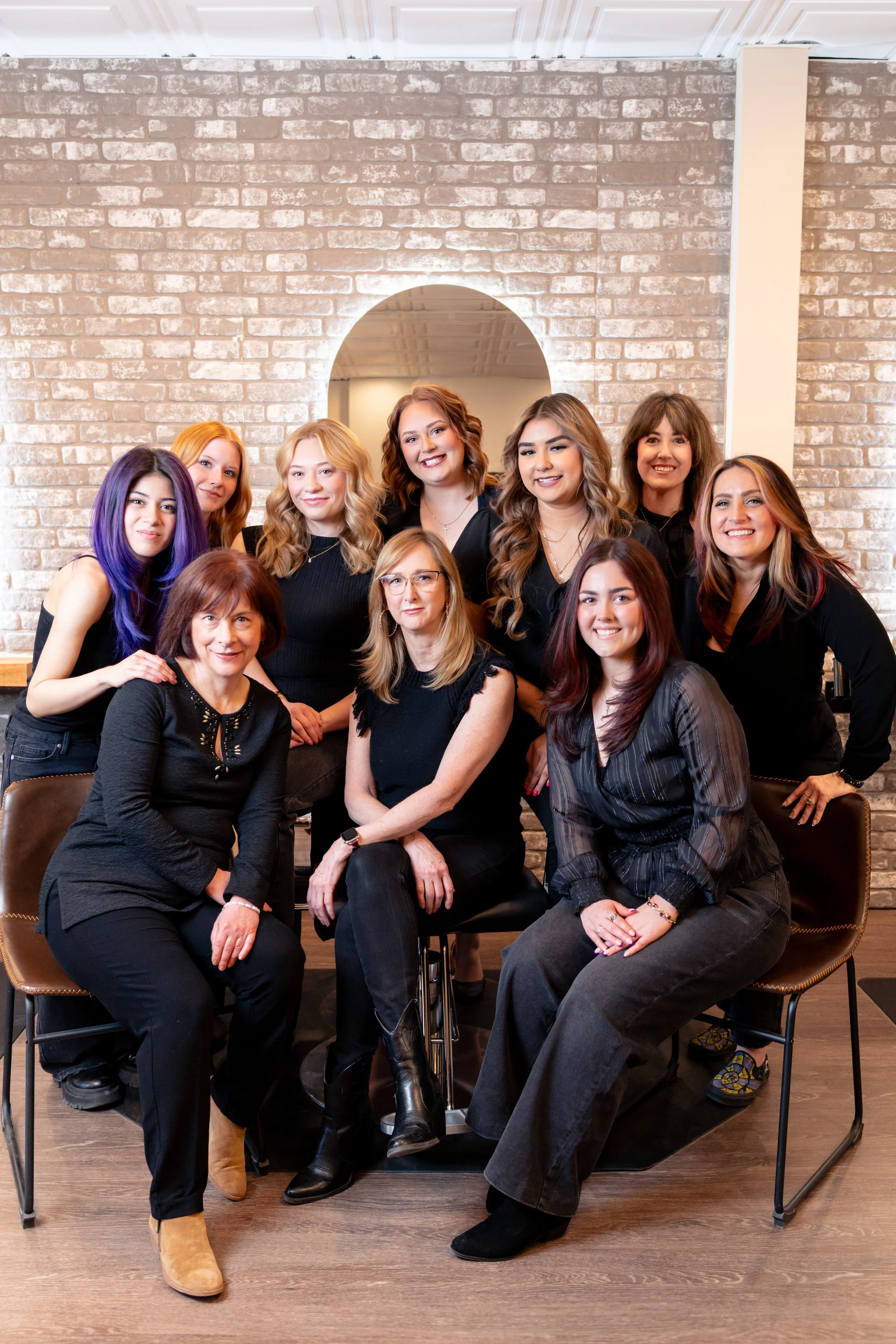 Headquarters Design Studio Inc in Des Plaines, IL