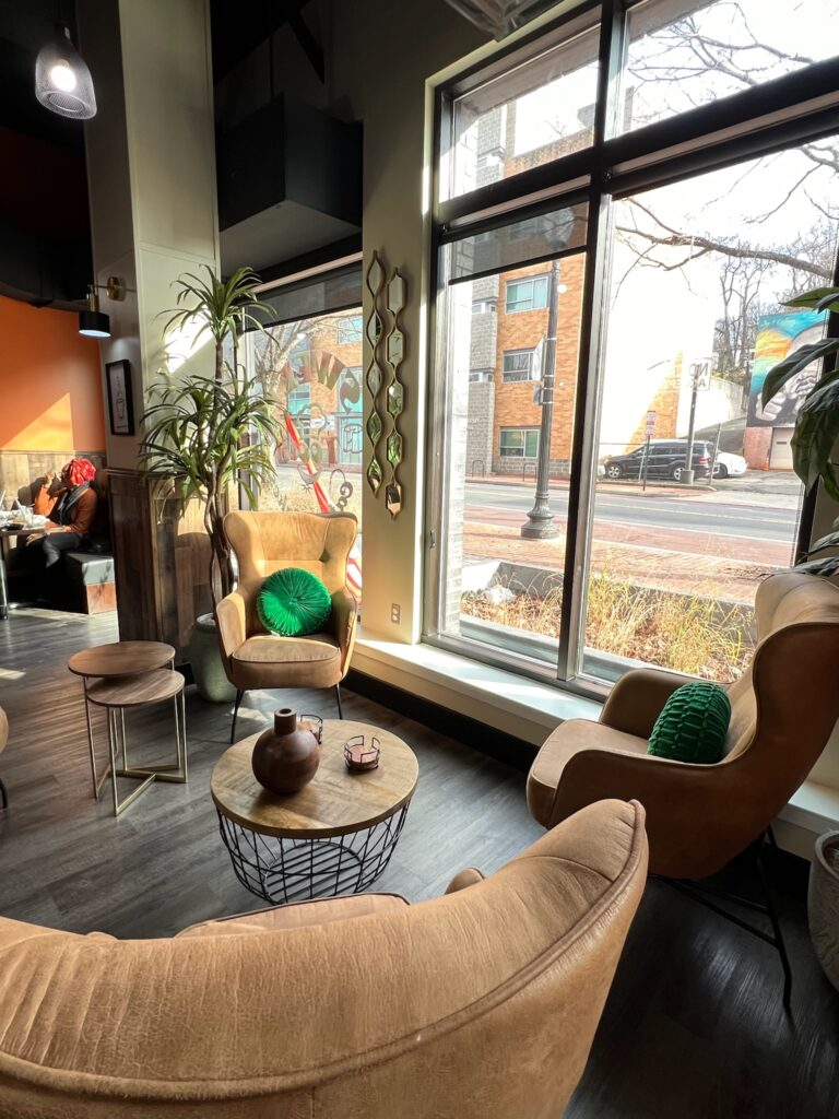 Sweet Tooth Cafe & Cakes in Capitol Heights, MD