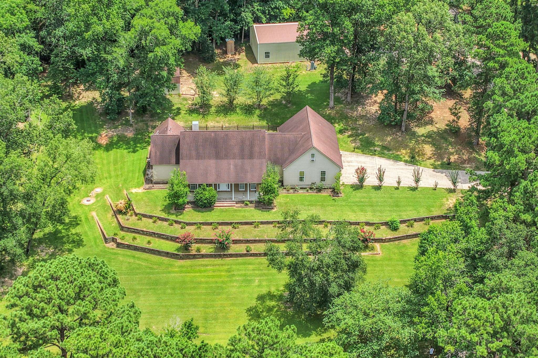 Vaughan Real Estate Group - Compass Lake Livingston in Coldspring, TX (2)