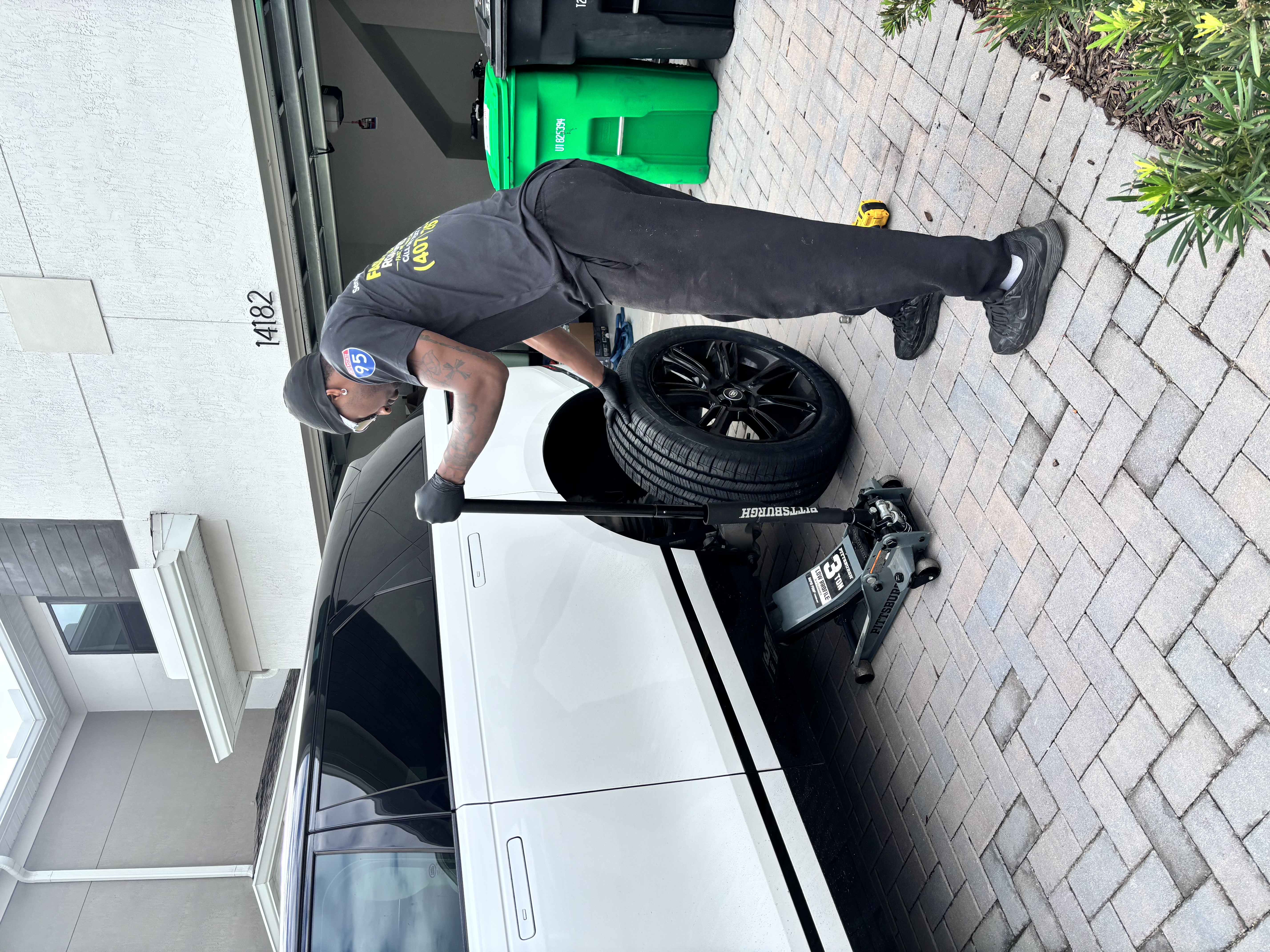 FASTLANE MOBILE TIRE ROADSIDE in Fort Pierce, FL