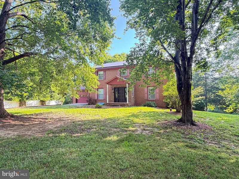Johnston & Rhodes Real Estate in Woodstock, VA