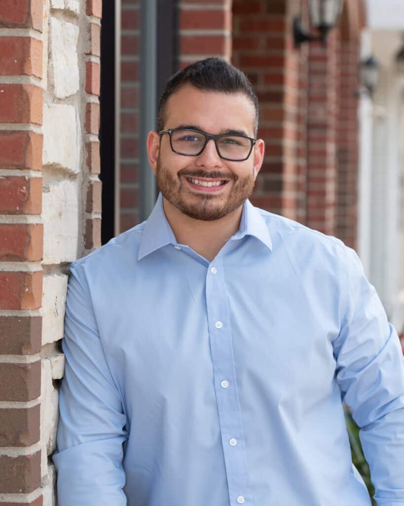 Dan Ortiz | Realtor at Baird & Warner in La Grange, IL