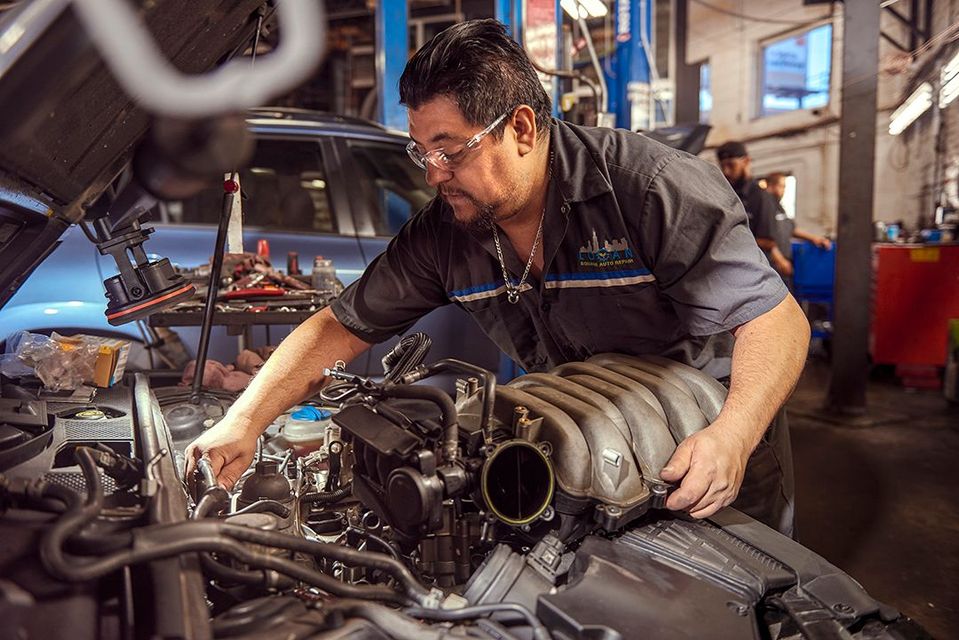 Logan Square Auto Repair in Chicago, IL (4)