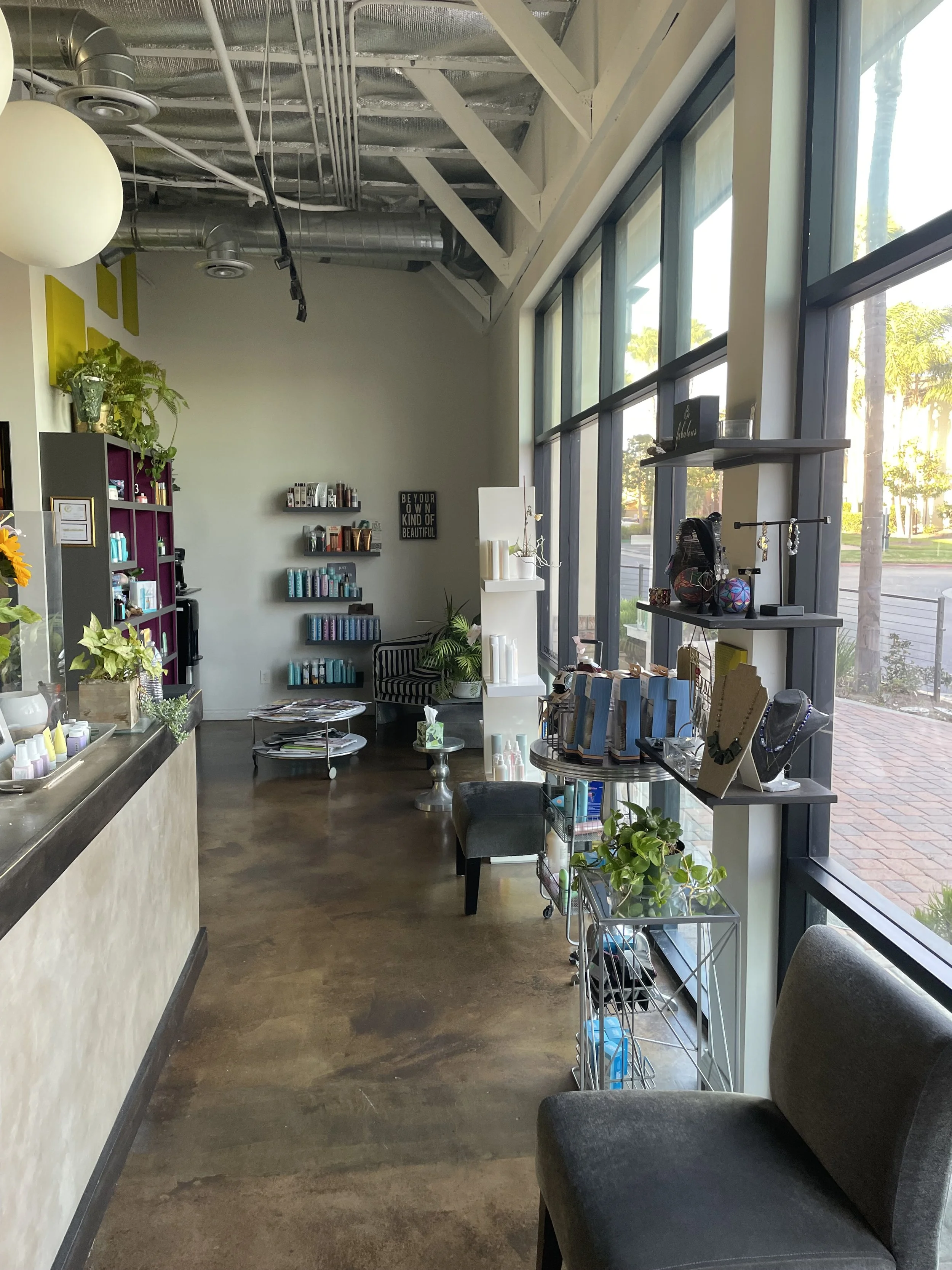 Cabelos Salon in Oxnard, CA (4)