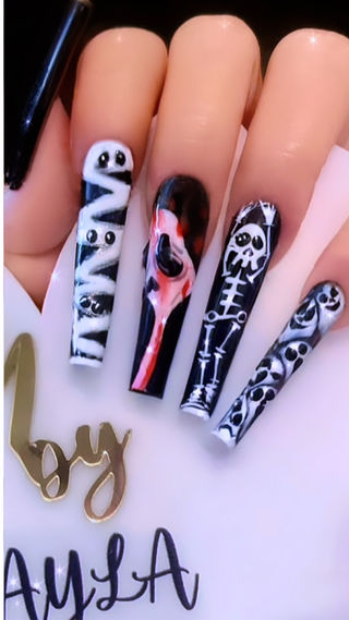 Designer Nails in Solana Beach, CA (3)