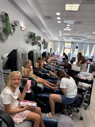 Designer Nails in Solana Beach, CA (5)