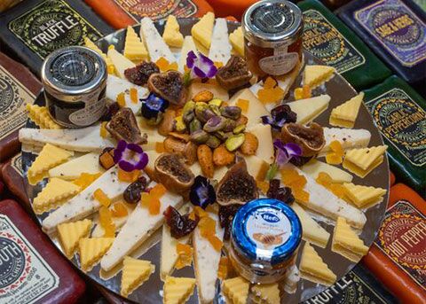 Morton's Gourmet Market in Sarasota, FL