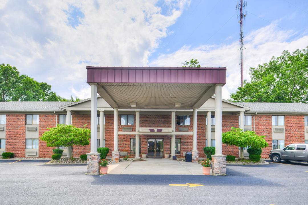 Americas Best Value Inn & Suites Bluffton in Bluffton, IN (3)