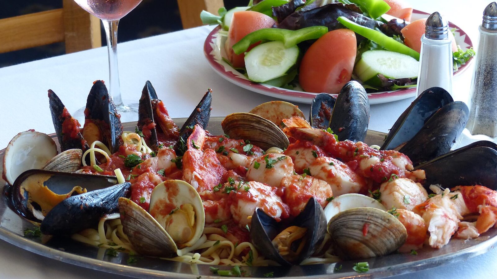 The Barge Restaurant and Banquet Facility in Perth Amboy, NJ