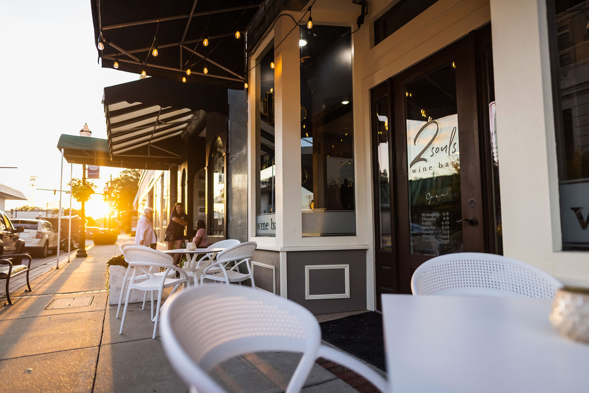 2 Souls Wine & Bourbon Bar in Elizabeth City, NC (4)