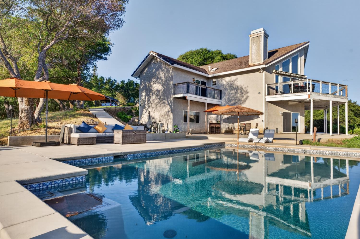 Roxanne Gibbs, r Homes Group in Sutter Creek, CA (4)