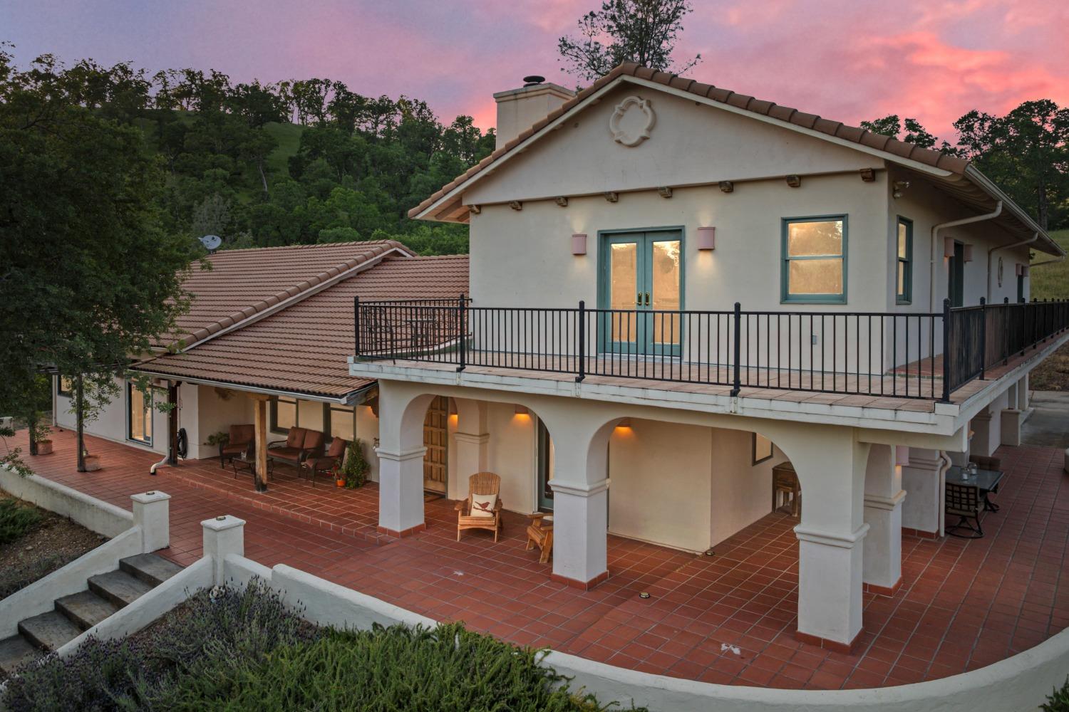 Roxanne Gibbs, r Homes Group in Sutter Creek, CA (5)