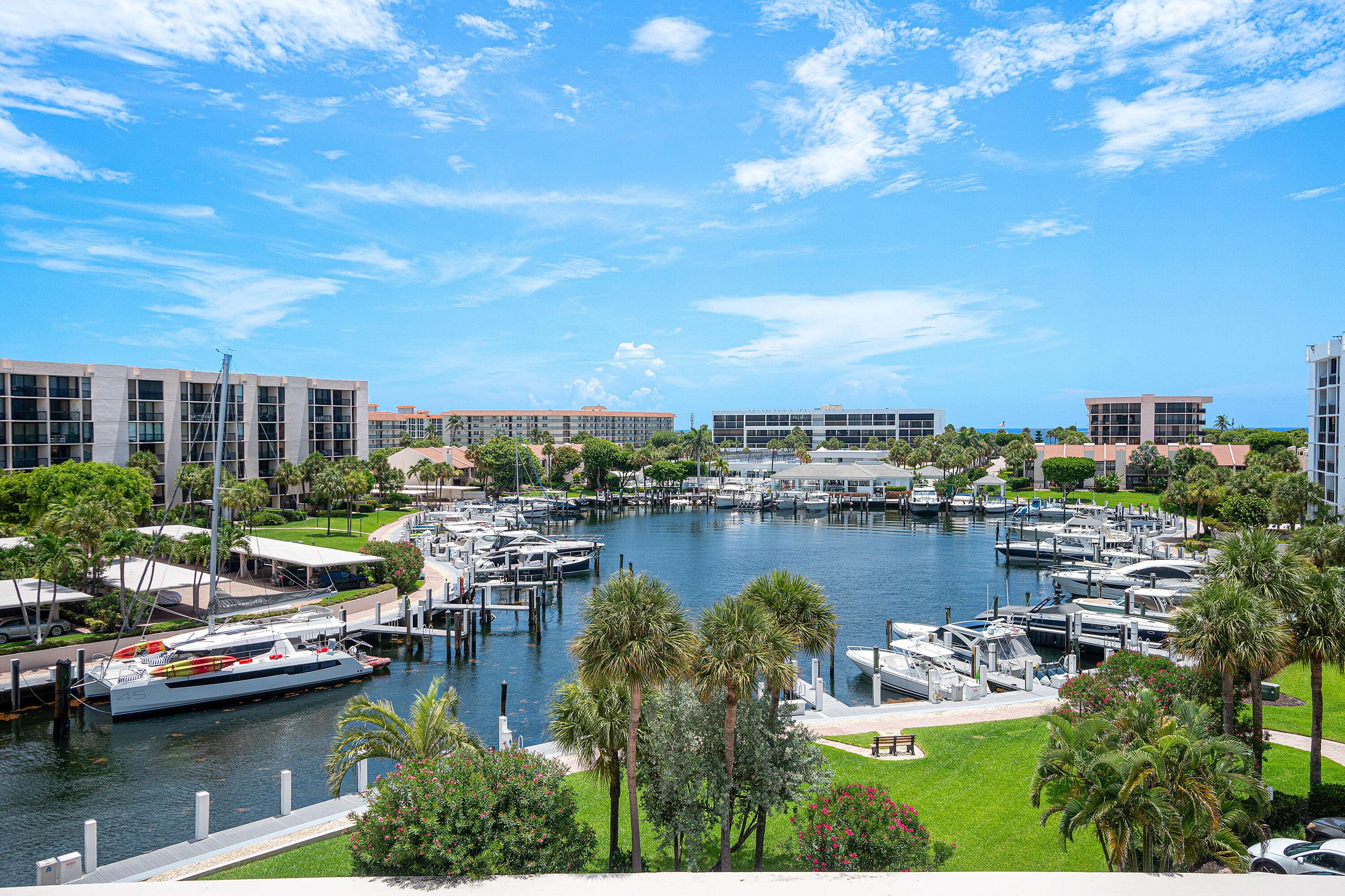 Howard H Babushkin LLC/ Howie Sells Florida in Pompano Beach, FL (4)