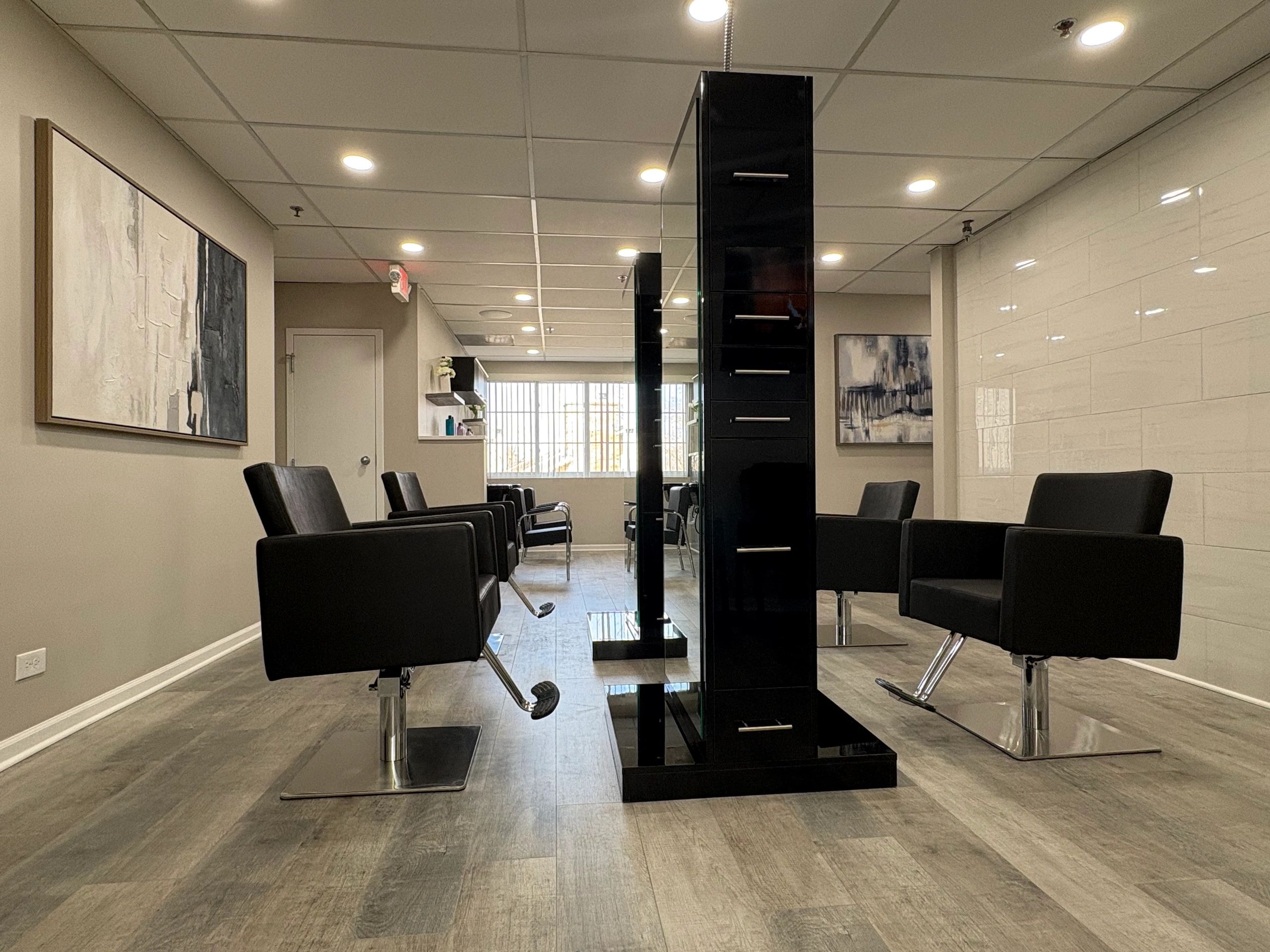 J Scott Salon in Buffalo Grove, IL