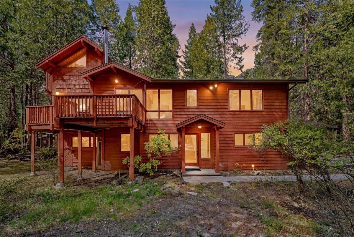 Hamedo Murphy, HD Mt Shasta Homes in Castella, CA (2)