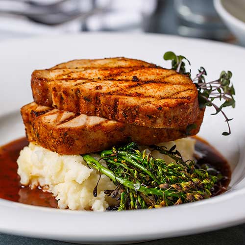 Bleu Restaurant & Lounge in De Pere, WI (2)