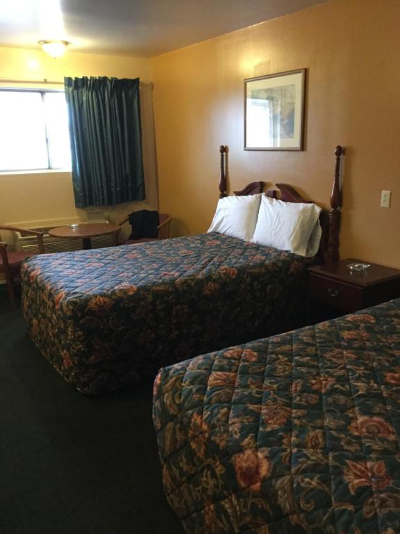 Deluxe Inn in Hebron, OH (4)