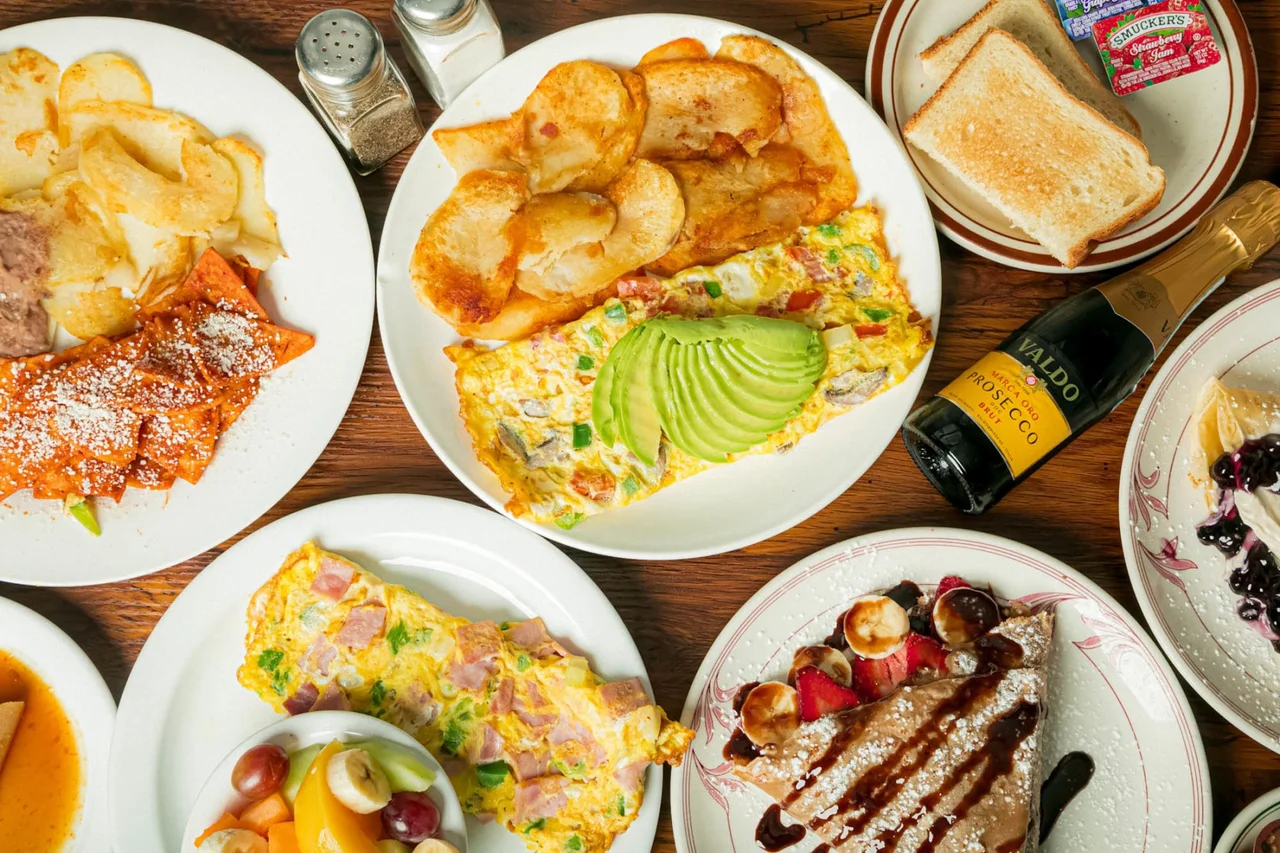 Penny’s Family Restaurant in West Covina, CA