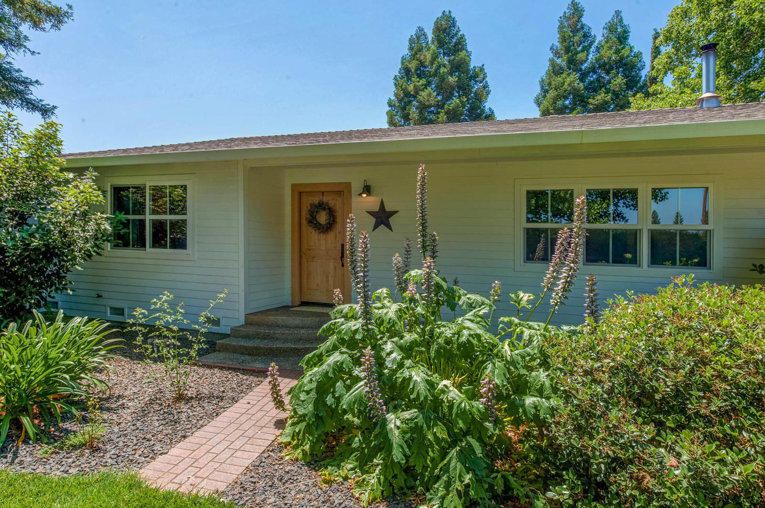Luci Hawes, Realtor- LPT Realty, Inc. in Red Bluff, CA (3)