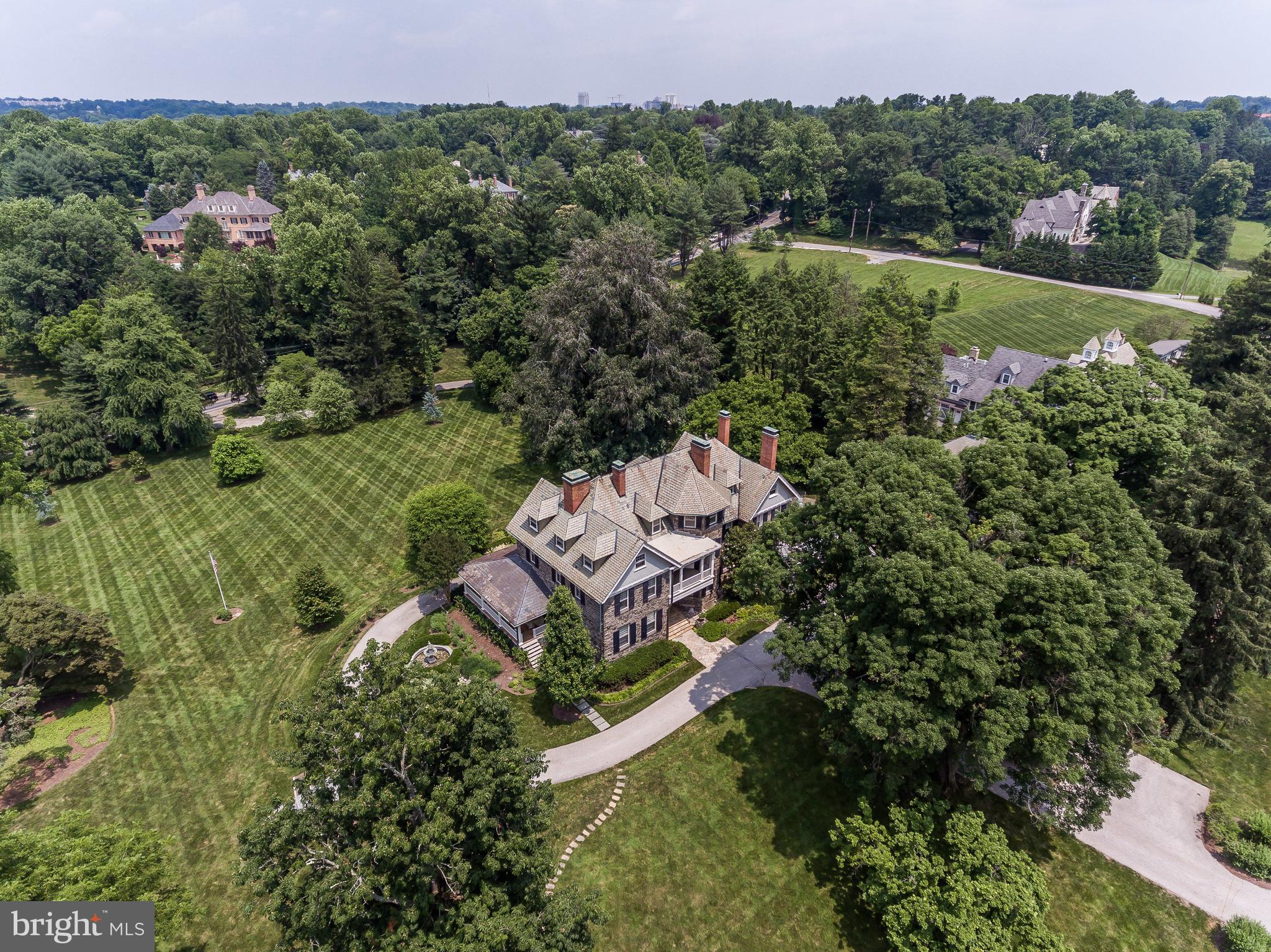 Hubble Bisbee Christie's International Real Estate in Timonium, MD (3)