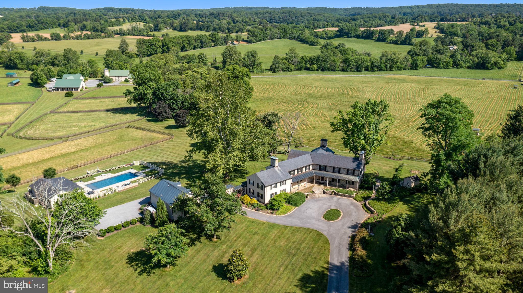 Hubble Bisbee Christie's International Real Estate in Timonium, MD (5)