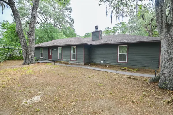 Realtor Denise Rosenberg in Newberry, FL (2)