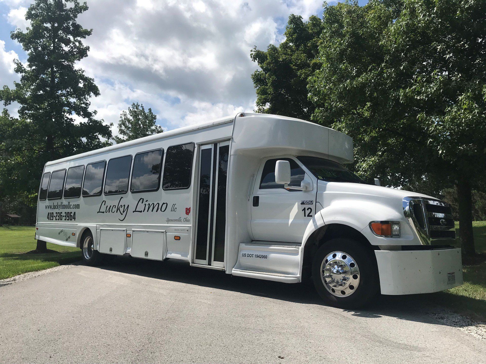 Lucky Limo LLC in Spencerville, OH (2)
