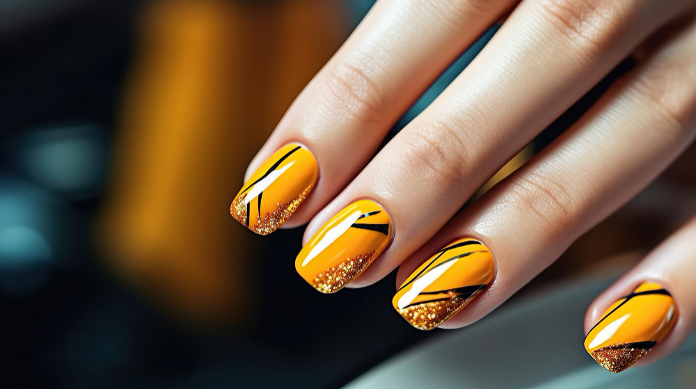 Lavui Nails Spa - 50% monday through thursday second service one per customer in Dallas, TX (4)