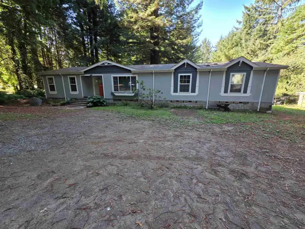Debbie Olson of Reel Properties, Inc in Crescent City, CA (3)