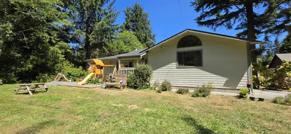 Debbie Olson of Reel Properties, Inc in Crescent City, CA (6)