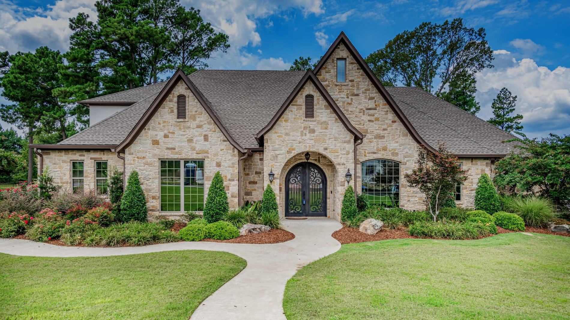 Amber Brewer, Realtor in Mineola, TX (2)