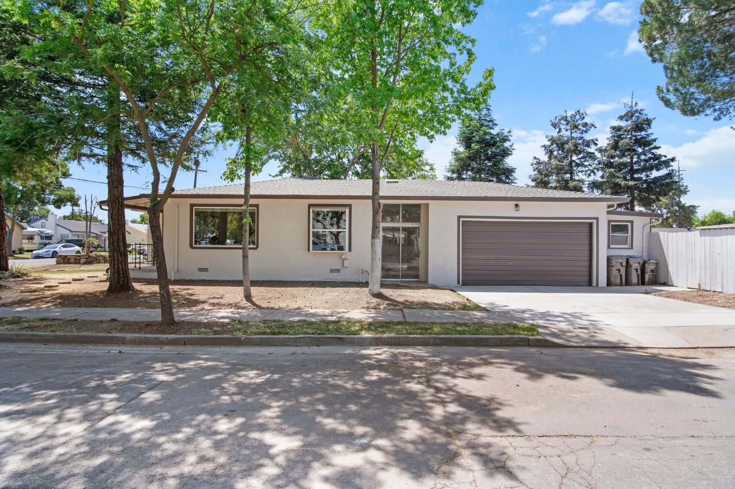 Evelyn Serrano, Better Homes & Garden Integrity Real Estate in Stockton, CA (2)