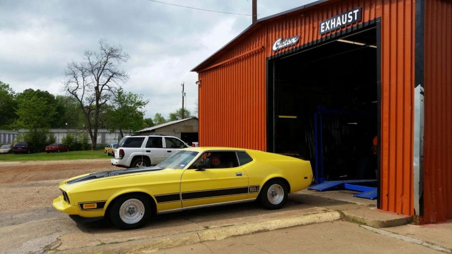 JR Muffler & Mechanic Shop in Palestine, TX (2)