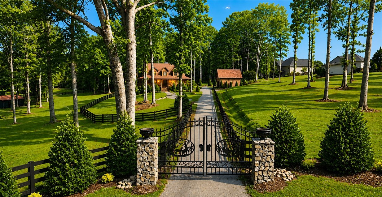 Nora and Co. Luxury and Lake in Anderson, SC (2)