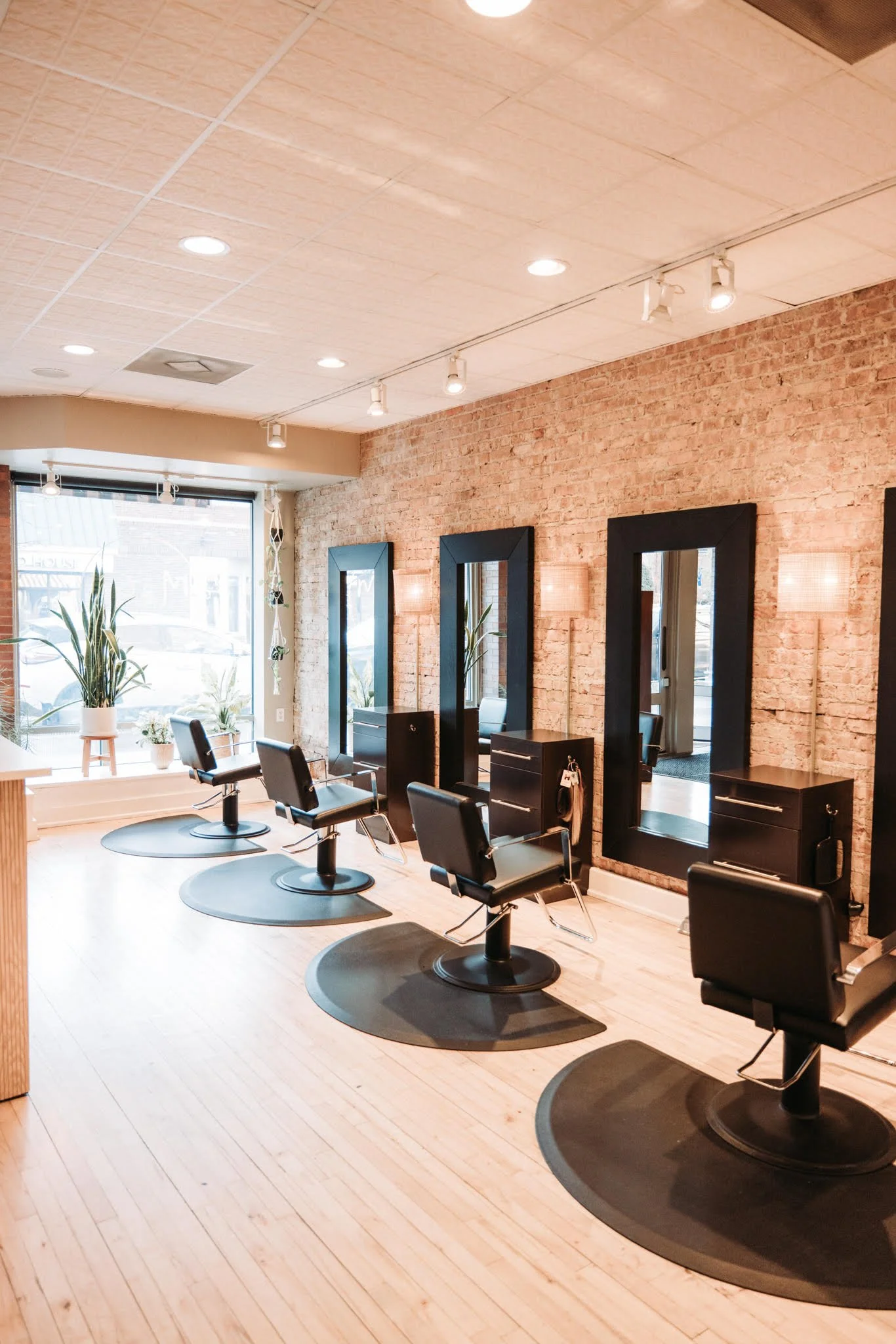 M&Co. Salon Wheaton in Wheaton, IL (6)
