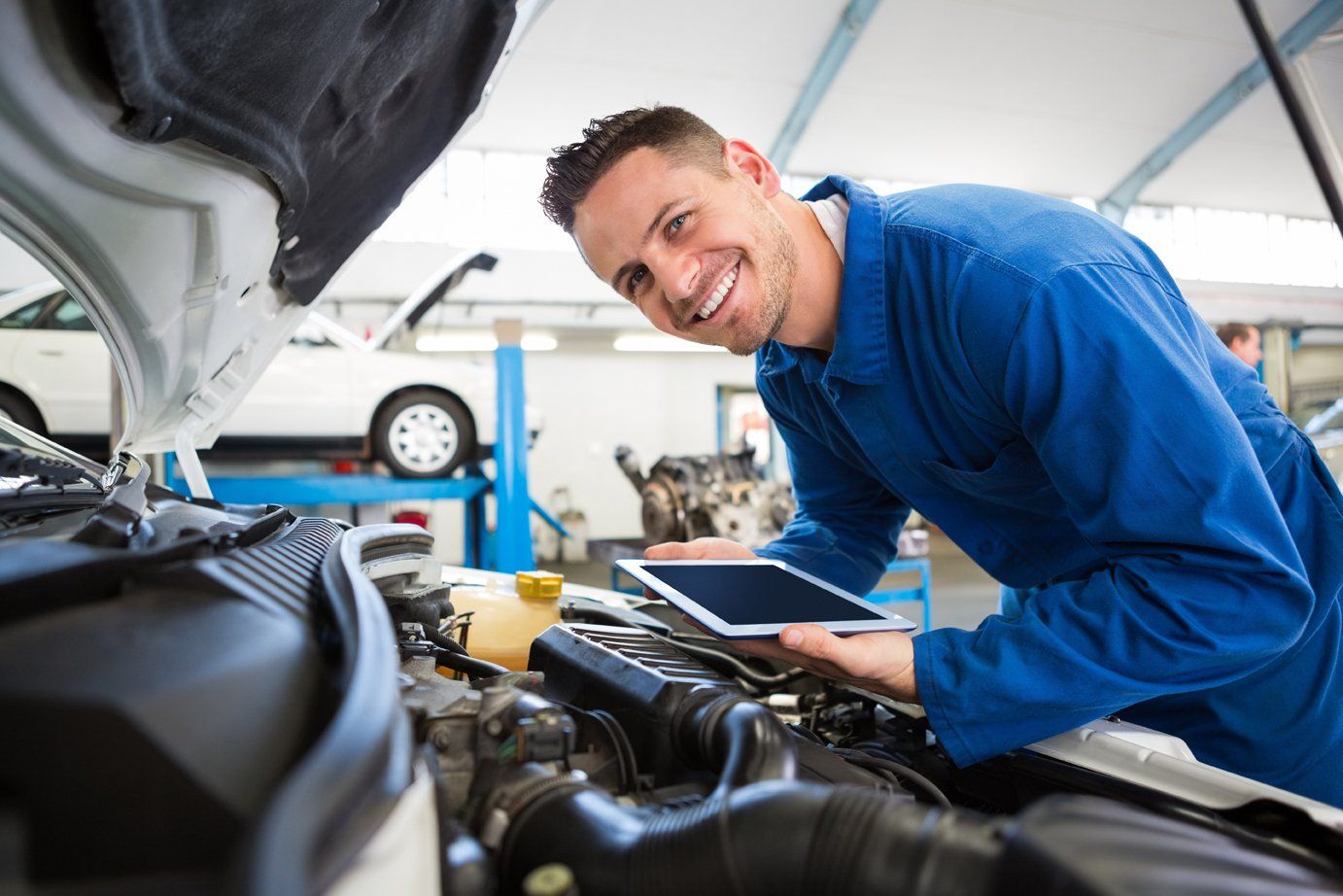 Ten-Four Auto - STAR Smog Check - Alignment - Tires - Repair Shop in Whittier, CA (6)