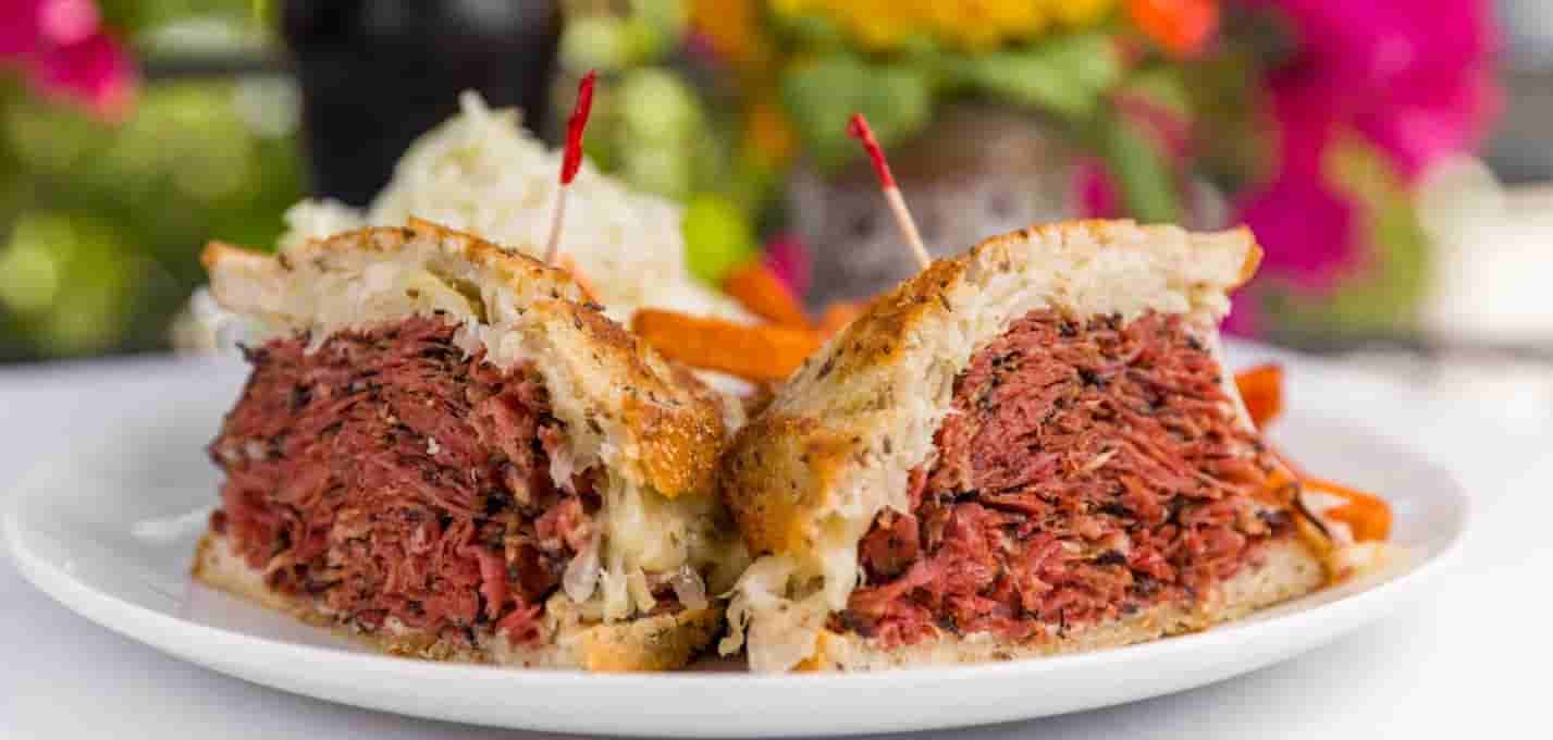 Lovi's Delicatessen in Calabasas, CA (4)