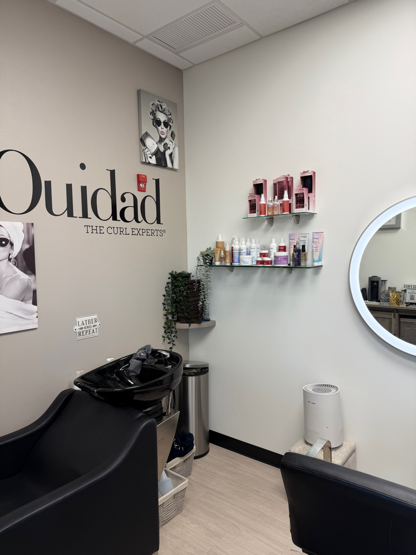 Salon Melange in Bridgeville, PA