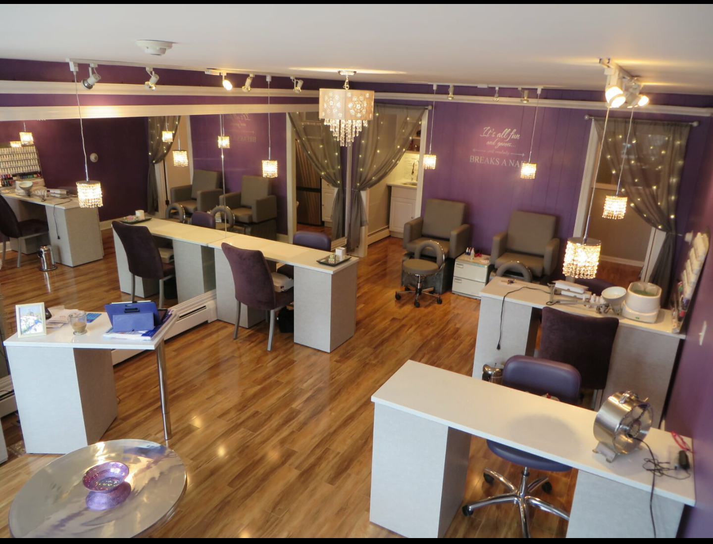 Flo's Tips N' Toes in Westmont, IL (2)