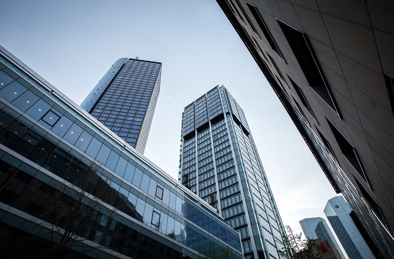 VERGAKIS & ASSOCIATES INC. in Park Ridge, IL
