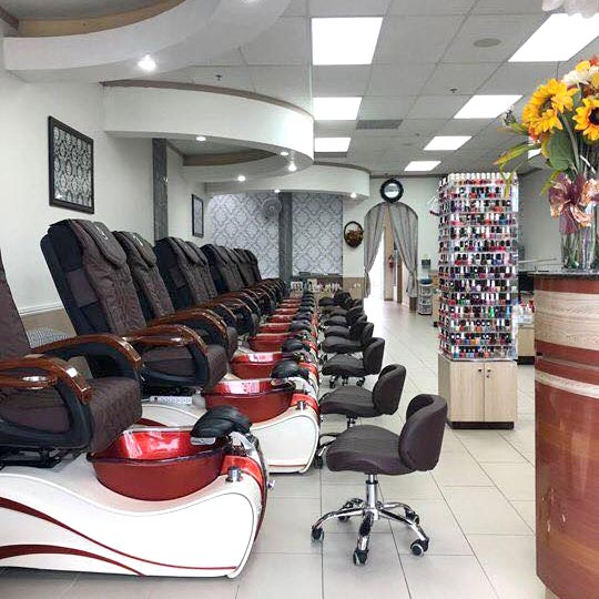 Happiness Nails Spa in Bakersfield, CA (3)