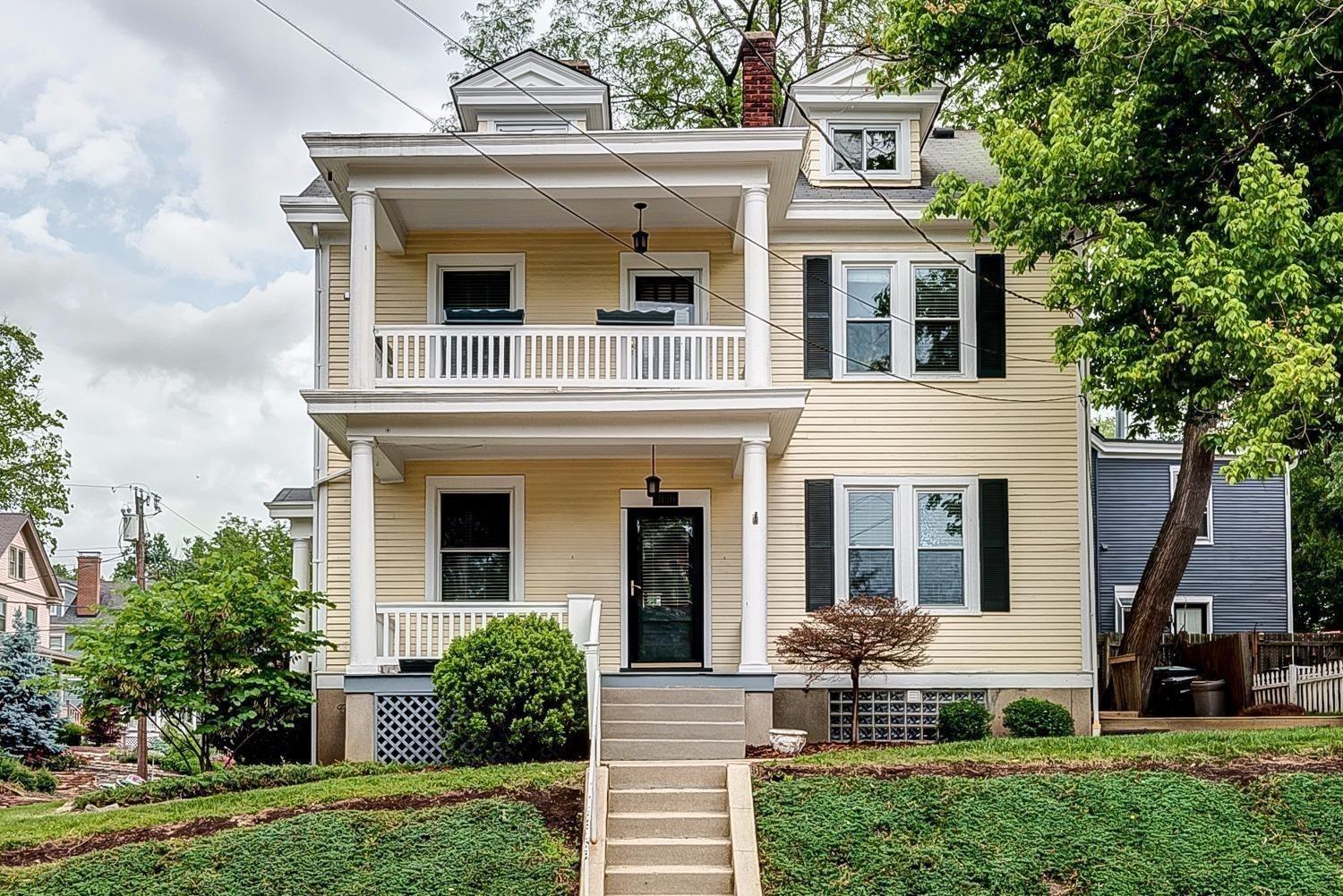 Roxanne Qualls — Sibcy Cline REALTORS® in Cincinnati, OH (2)