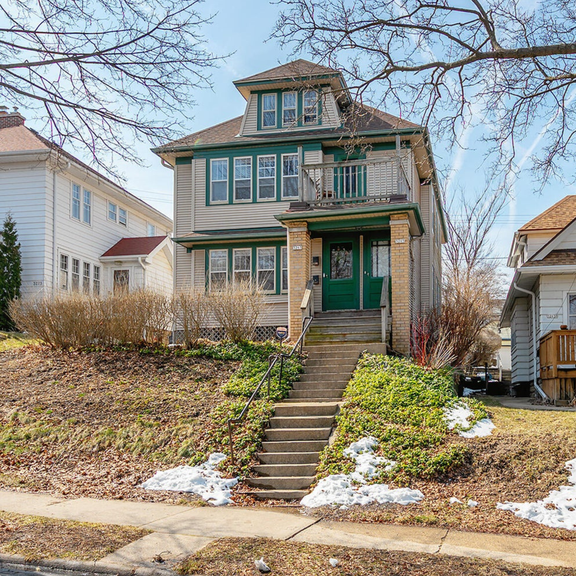 Elements Realty LLC in Oconomowoc, WI