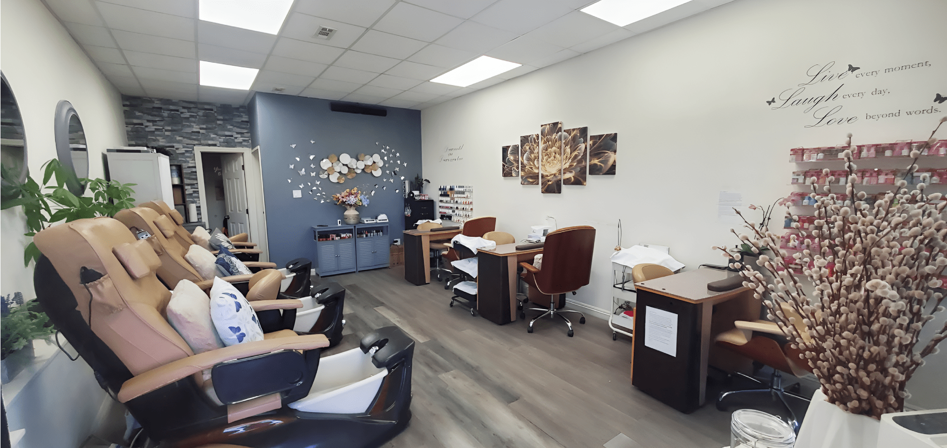 Glamorous Nails and Spa in Newport Beach, CA