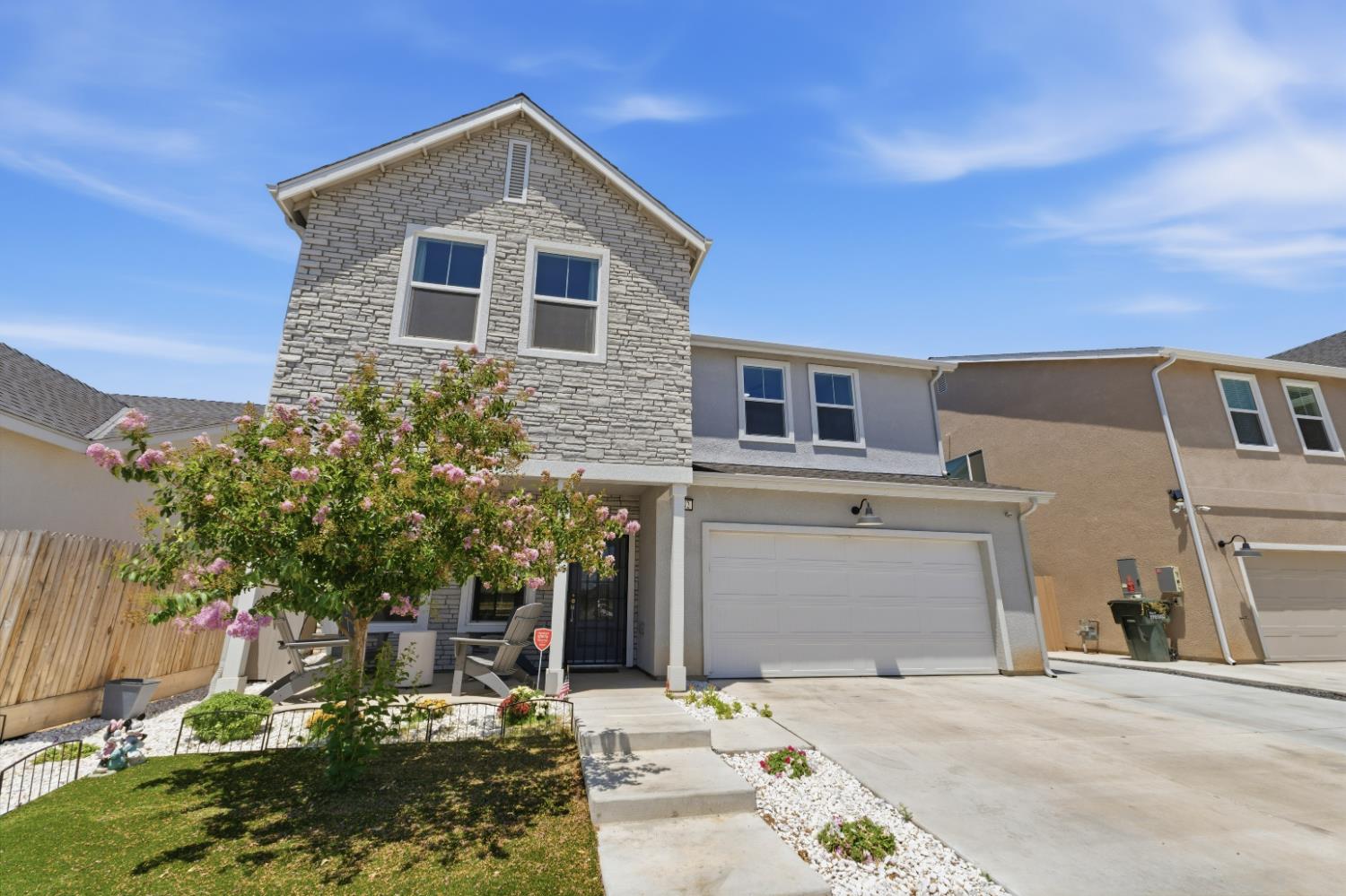 Pink Key Real Estate | Top Fresno Realtors in Fresno, CA (5)