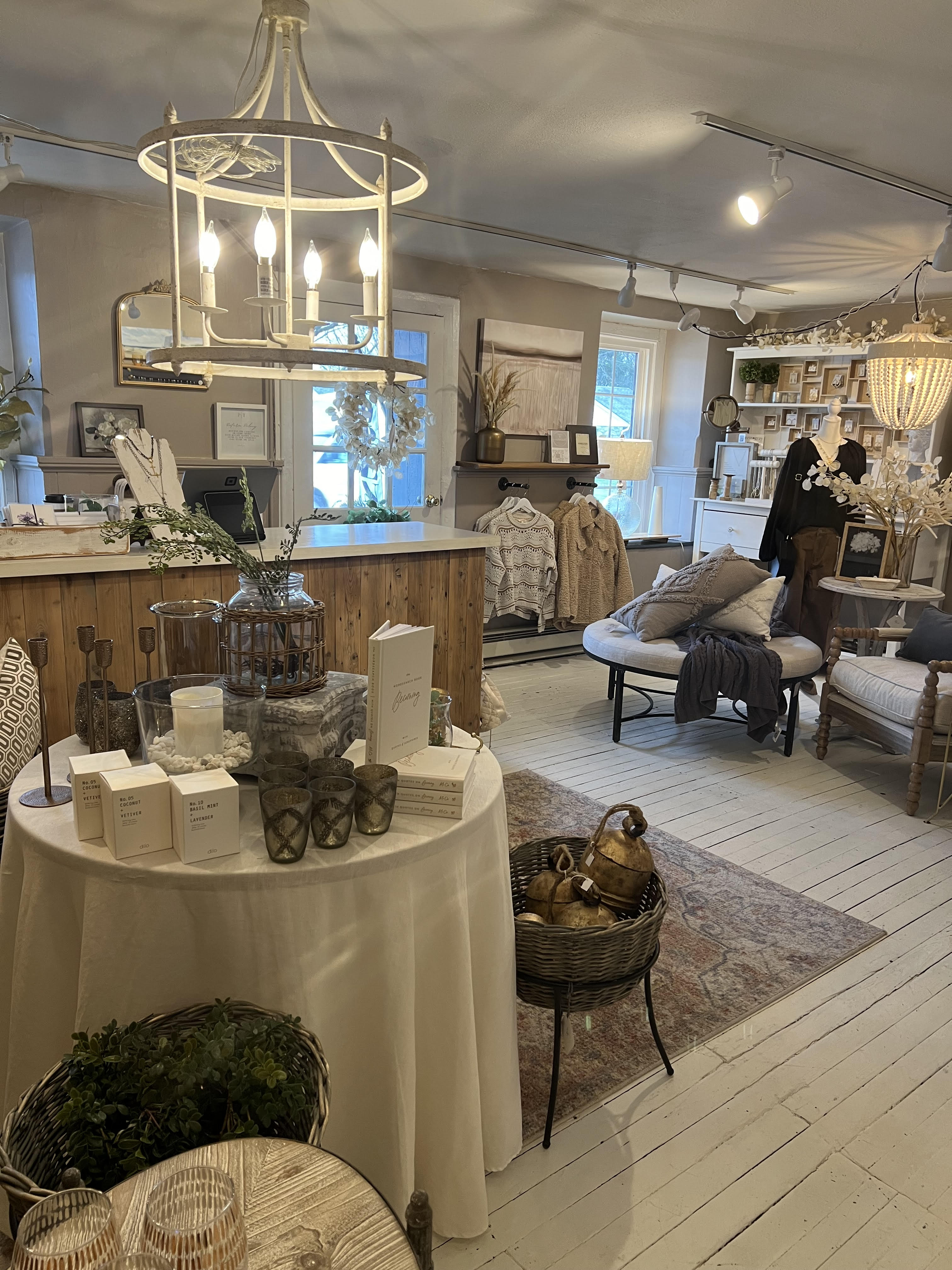Painted Table Designs Home in Elverson, PA