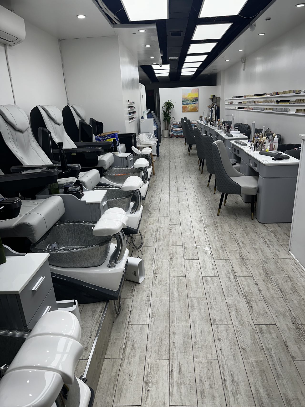 MG Nail & Beauty in Flushing, NY