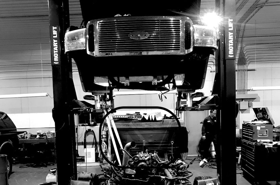 Huelsman Automotive Inc in Chickasaw, OH (2)